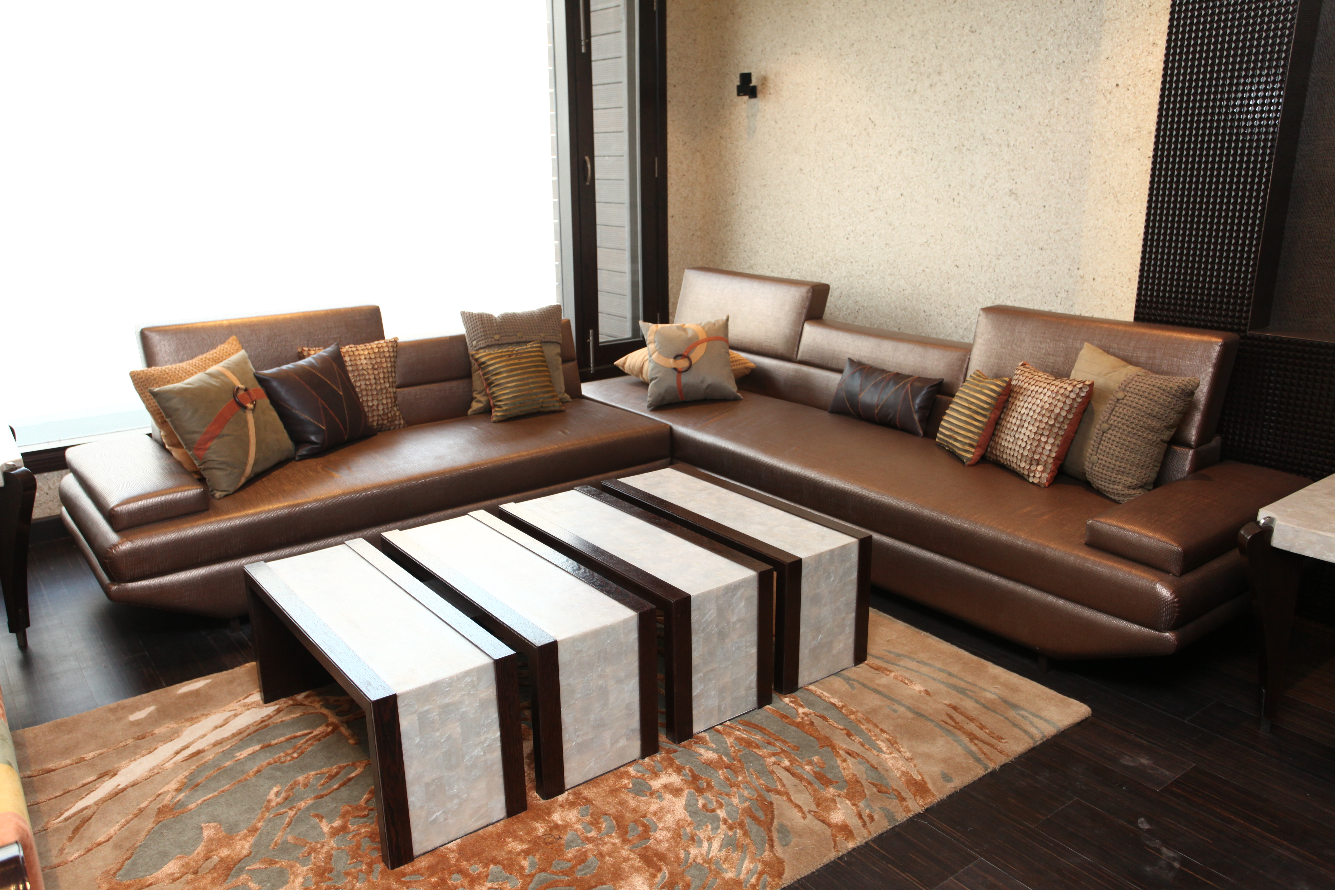 Advantages and Disadvantages of Custom Made Furniture Advantages and Disadvantages of Custom Made Furniture