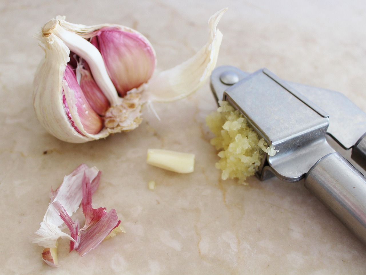 How Garlic Shapes the Food Processing Industry? | ArticleCube