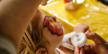 face painting child