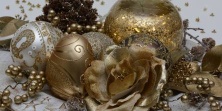 golden christmas decorations