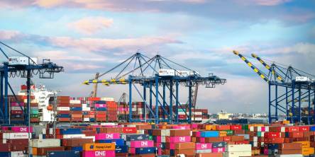 Logistics Industry: Top Trends to Watch Out for in 2022