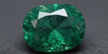 What Emerald Symbolism Says About Love, Renewal, and New Beginnings