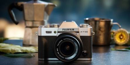 How to Choose the Right Studio Camera for Commercial Photography