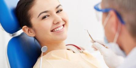 8 Signs You Could Benefit From Cosmetic Dental Procedures