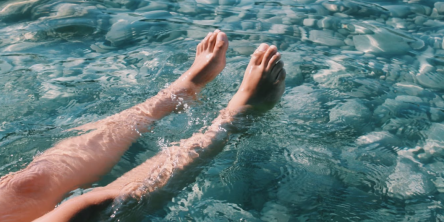 How Does Laser Therapy Help Treat Toenail Fungus