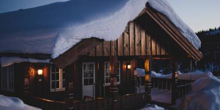 6 Things to Pack for Your Winter Trip to the Cabin