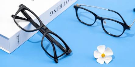 Eye glass