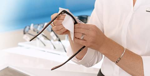 How to Clean Eye Glasses Properly How to Clean EyeGlasses Properly