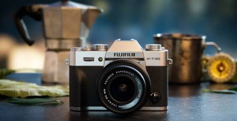 How to Choose the Right Studio Camera for Commercial Photography