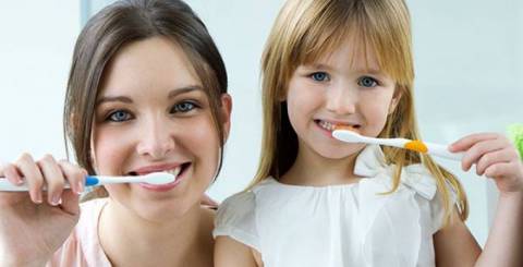 7 Reasons You May Need Professional Teeth Cleaning 7 Reasons You May Need Professional Teeth Cleaning
