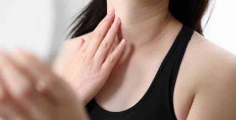 Text Neck, Desk Neck, Life Neck: Why Your Neck Is So Dramatic Lately