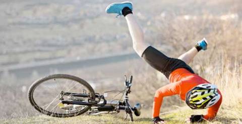Understanding 6 Common Cycling Injuries: How to Stay Safe and Pedal On