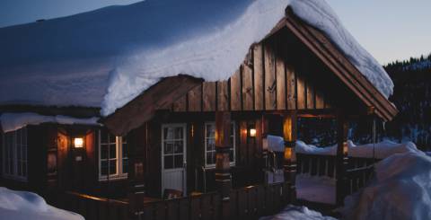 6 Things to Pack for Your Winter Trip to the Cabin 6 Things to Pack for Your Winter Trip to the Cabin