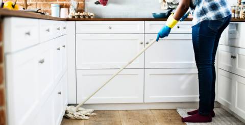 5 Reasons To Hire A Domestic Cleaner