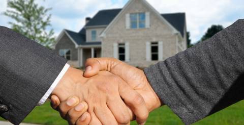 Realtor vs. for Sale by Owner: Which Yields More Money?