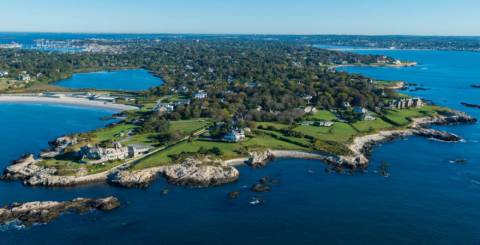 Entertainment spots in Rhode Island