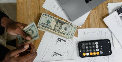 Online Loans and the Shift Toward Digital-First Financial Services Online Loans and the Shift Toward Digital-First Financial Services