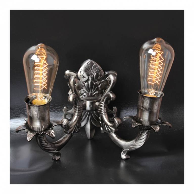 Lamps and lighting fixtures